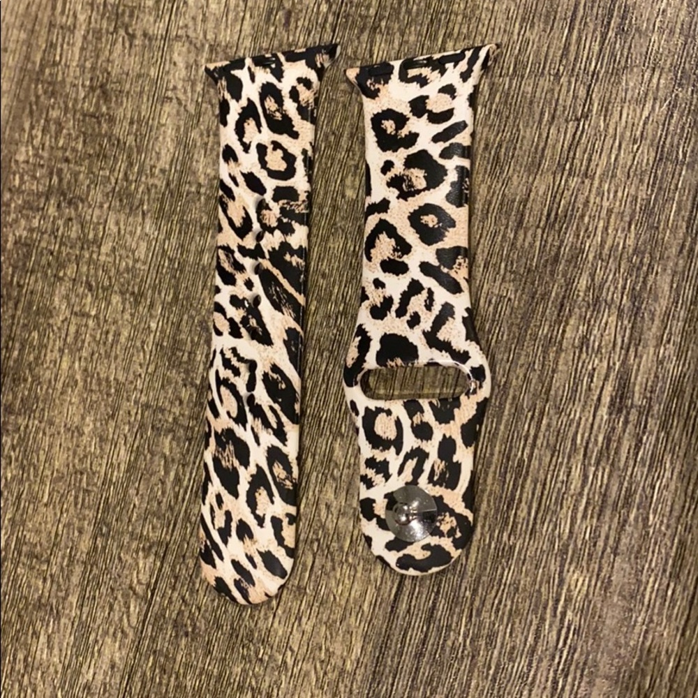 Leopard Apple Watch band